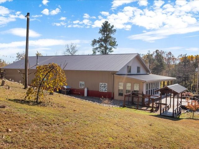 705 Hinson Springs Rd, Lobelville, TN 37097