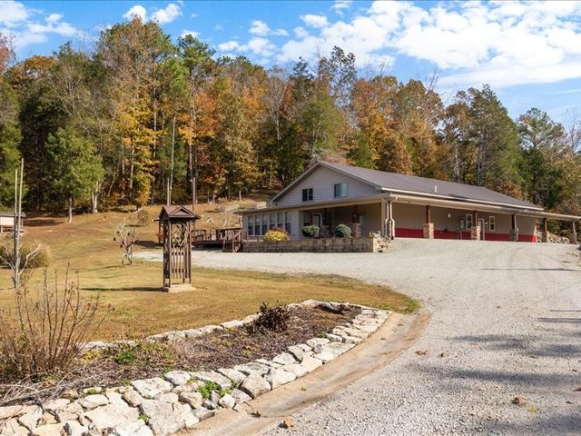 705 Hinson Springs Rd, Lobelville, TN 37097