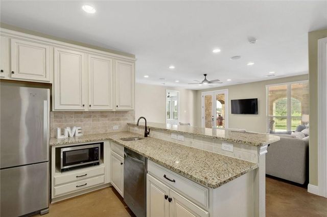 17207 Raynham Hill DR, Austin, TX 78738