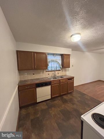 712 WHITE SANDS DR, Lusby, MD 20657