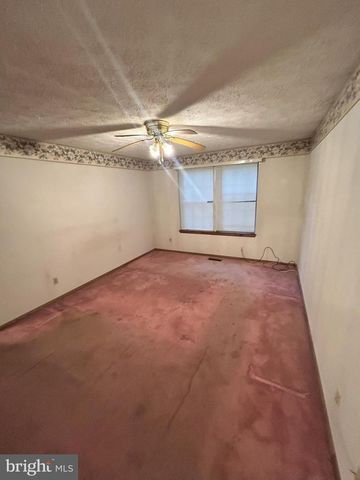 712 WHITE SANDS DR, Lusby, MD 20657