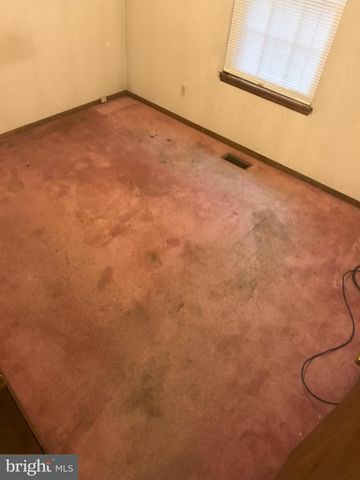 712 WHITE SANDS DR, Lusby, MD 20657