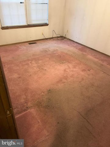 712 WHITE SANDS DR, Lusby, MD 20657