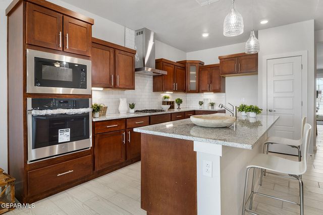5721 Las Ramblas Avenue, El Paso, TX 79934