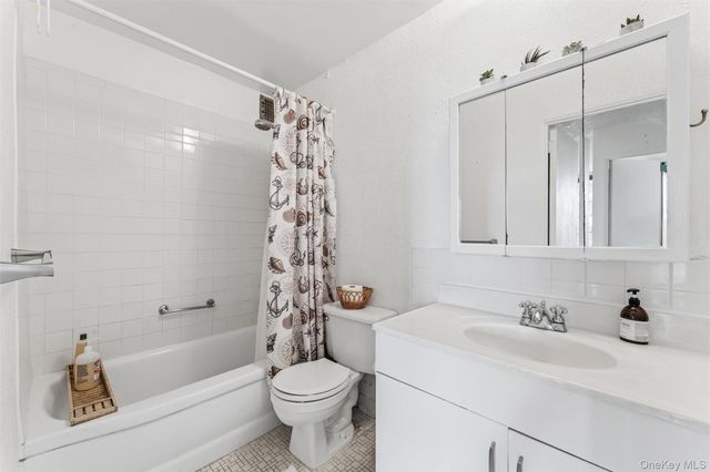 162-30 Powells Cove Boulevard 6A, Beechhurst, NY 11357