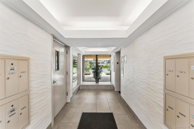 162-30 Powells Cove Boulevard 6A, Beechhurst, NY 11357