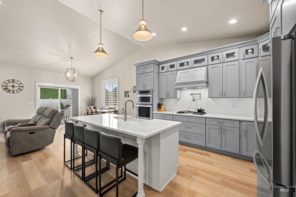 865 Rambling Rose Avenue, Wilder, ID 83676 photo 2