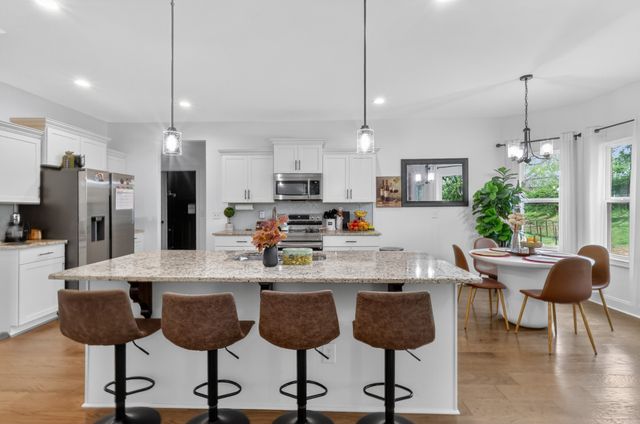 1401 Apple Blossom Rd, Clarksville, TN 37042