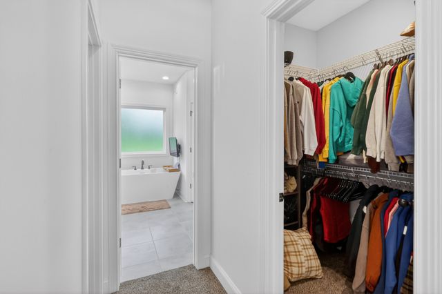 1401 Apple Blossom Rd, Clarksville, TN 37042