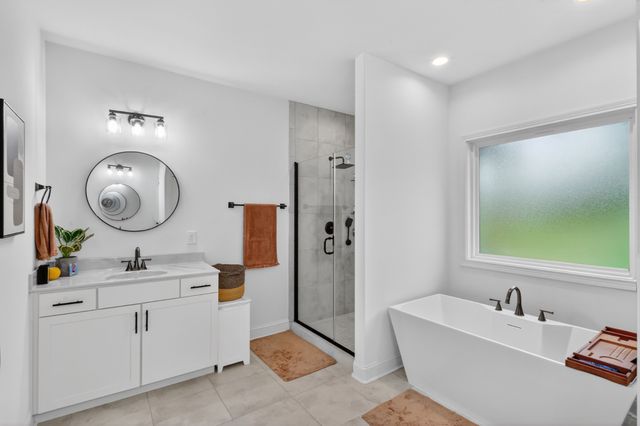 1401 Apple Blossom Rd, Clarksville, TN 37042