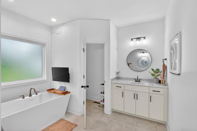 1401 Apple Blossom Rd, Clarksville, TN 37042