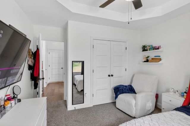 1401 Apple Blossom Rd, Clarksville, TN 37042