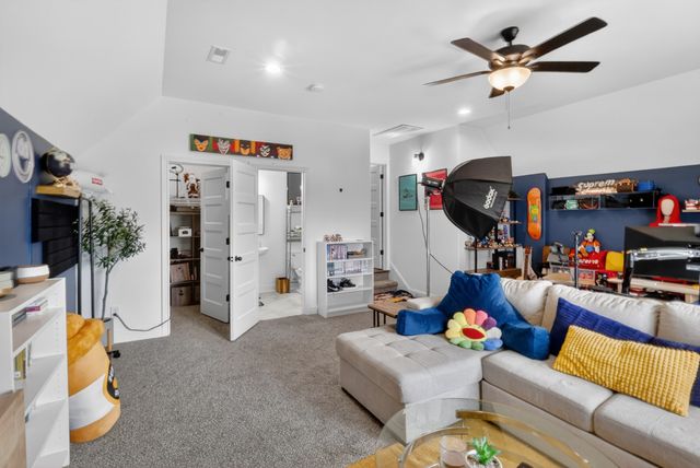 1401 Apple Blossom Rd, Clarksville, TN 37042