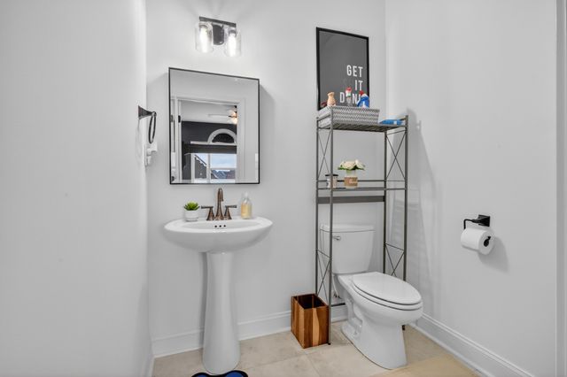 1401 Apple Blossom Rd, Clarksville, TN 37042