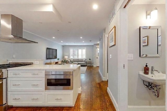 1-7 Atwood Sq 5, Boston, MA 02130