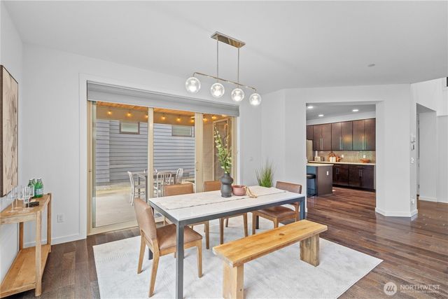 2414 Garden Court N, Renton, WA 98056