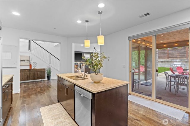 2414 Garden Court N, Renton, WA 98056