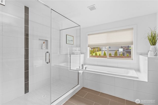 2414 Garden Court N, Renton, WA 98056