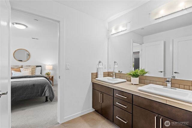 2414 Garden Court N, Renton, WA 98056