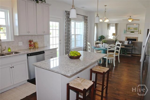 105 Ballasalla Loop, Savannah, GA 31407