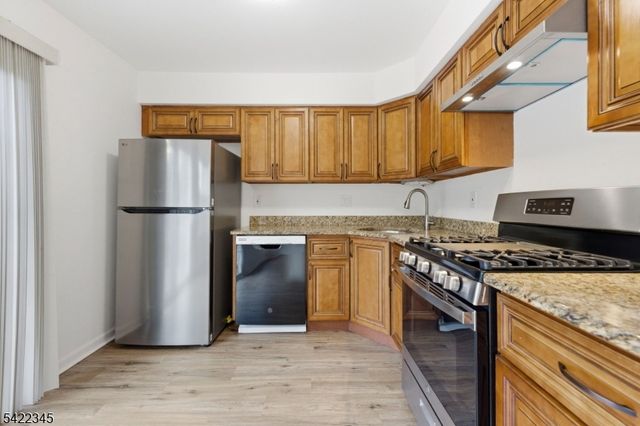 72 Boxgrove Place, Franklin Twp., NJ 08873