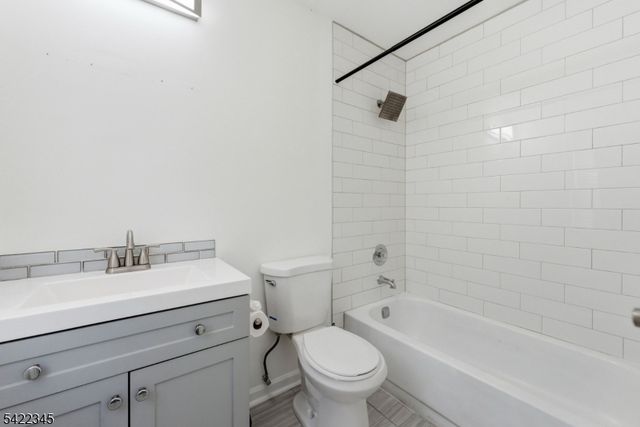72 Boxgrove Place, Franklin Twp., NJ 08873