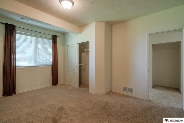 13707 S 14th Street, Bellevue, NE 68123