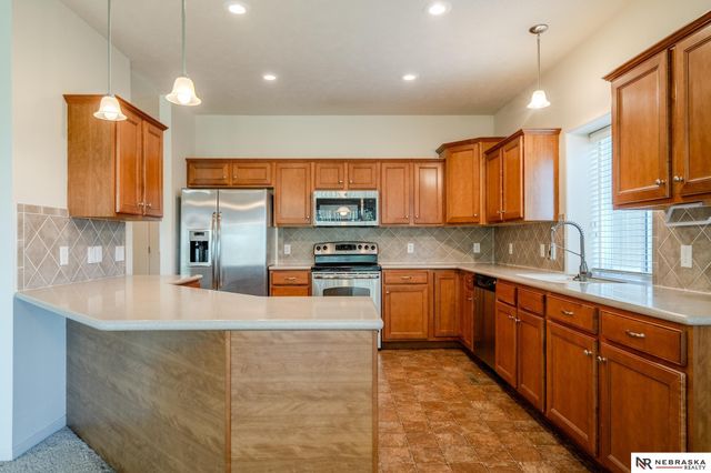 13707 S 14th Street, Bellevue, NE 68123