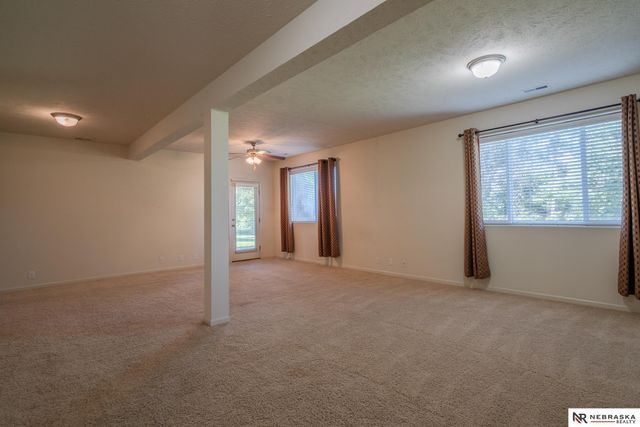 13707 S 14th Street, Bellevue, NE 68123