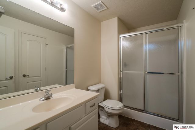 13707 S 14th Street, Bellevue, NE 68123