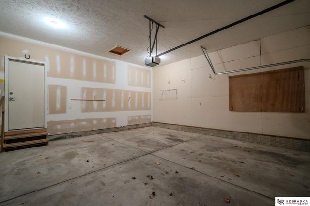 13707 S 14th Street, Bellevue, NE 68123