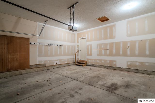 13707 S 14th Street, Bellevue, NE 68123