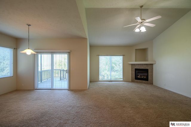 13707 S 14th Street, Bellevue, NE 68123