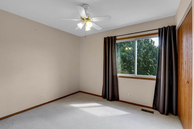 1117 Wishing Well Lane, Naperville, IL 60564