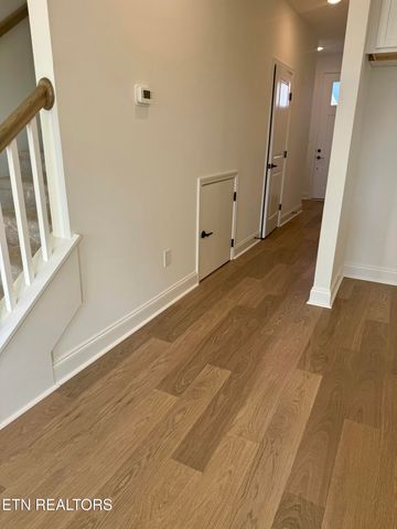 1729 Bennett Village Drive, Maryville, TN 37804