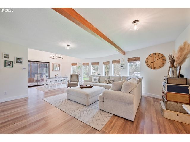 1239 ROSE VALLEY Rd, Kelso, WA 98626