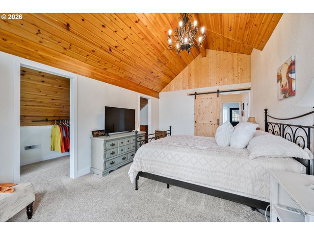 1239 ROSE VALLEY Rd, Kelso, WA 98626