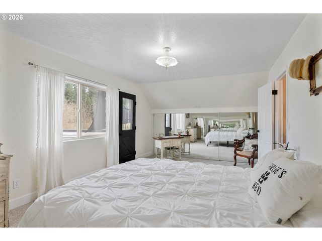 1239 ROSE VALLEY Rd, Kelso, WA 98626