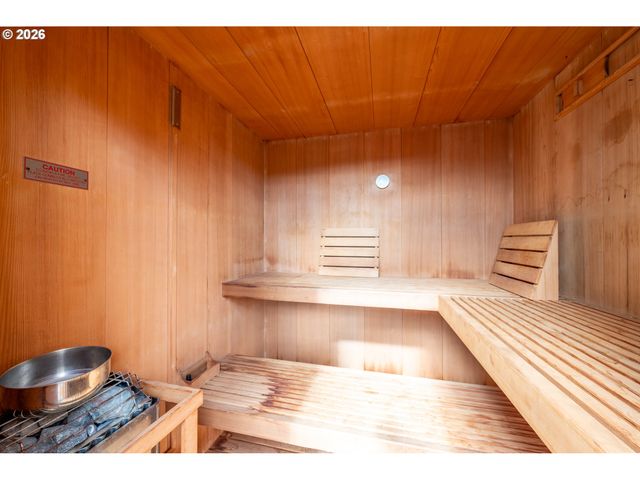 1239 ROSE VALLEY Rd, Kelso, WA 98626