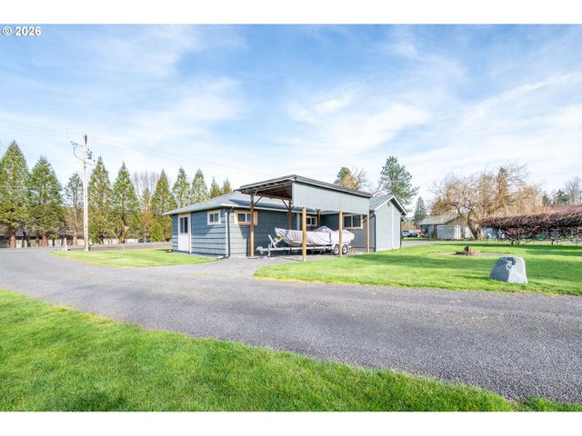 1239 ROSE VALLEY Rd, Kelso, WA 98626