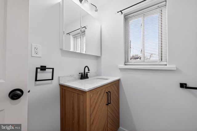 3055 KEARSARGE RD, Camden, NJ 08104