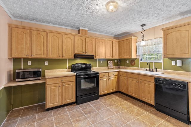 200 Coyote Trail, Dunlap, TN 37327