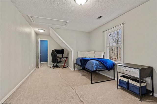 731 Barrington Park Circle, Kernersville, NC 27284