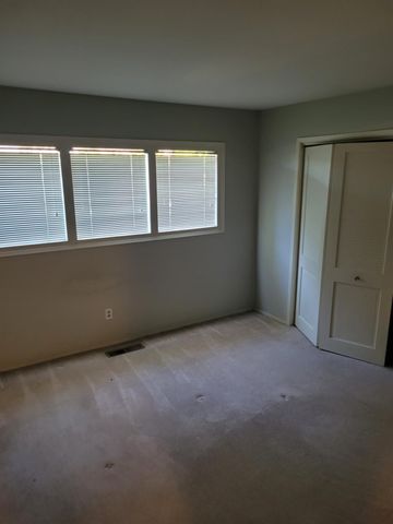 4247 Mapel Ln, Carmichael, CA 95608