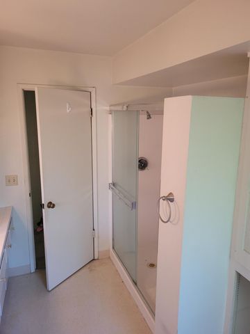 4247 Mapel Ln, Carmichael, CA 95608