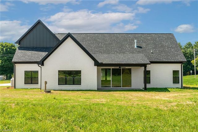 274 Garnet Lane, Lexington, NC 27295