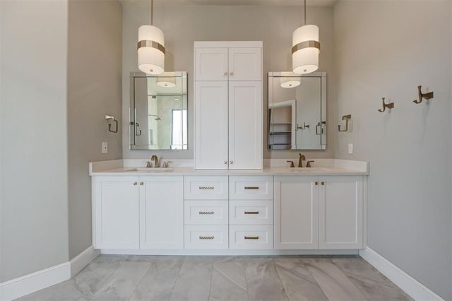 6370 Buena Vista Court, Piedmont, OK 73078