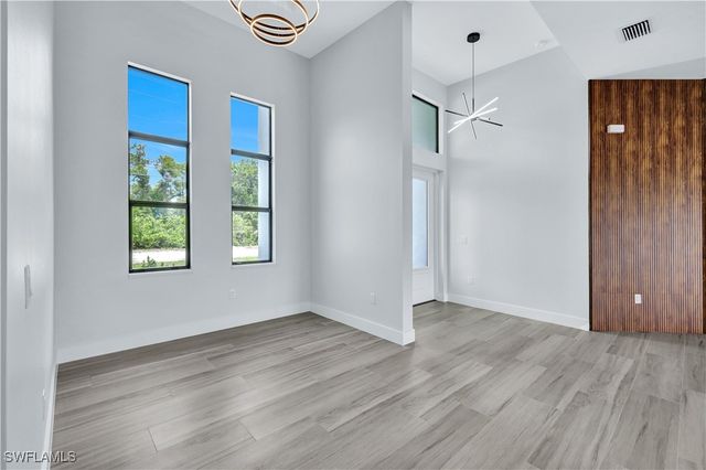 3304 Kismet PKY W, Cape Coral, FL 33993