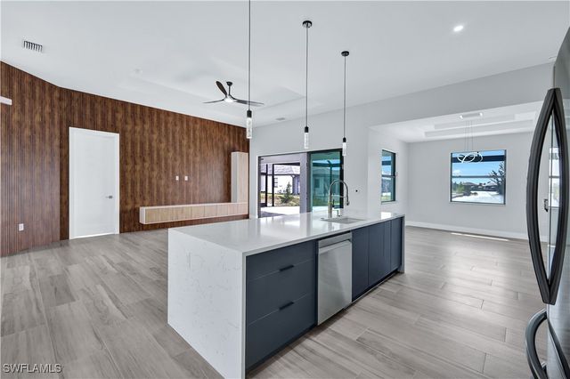 3304 Kismet PKY W, Cape Coral, FL 33993