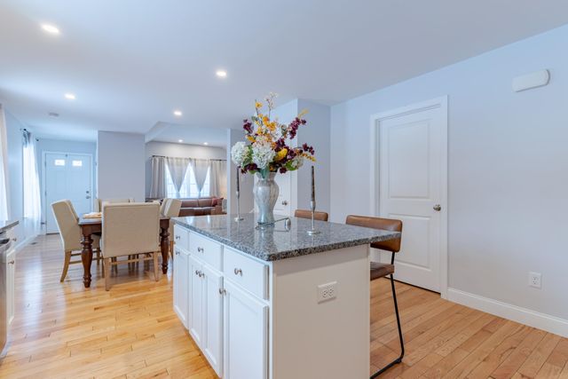 113 Crawley Falls Rd Unit 3, Brentwood, NH 03833